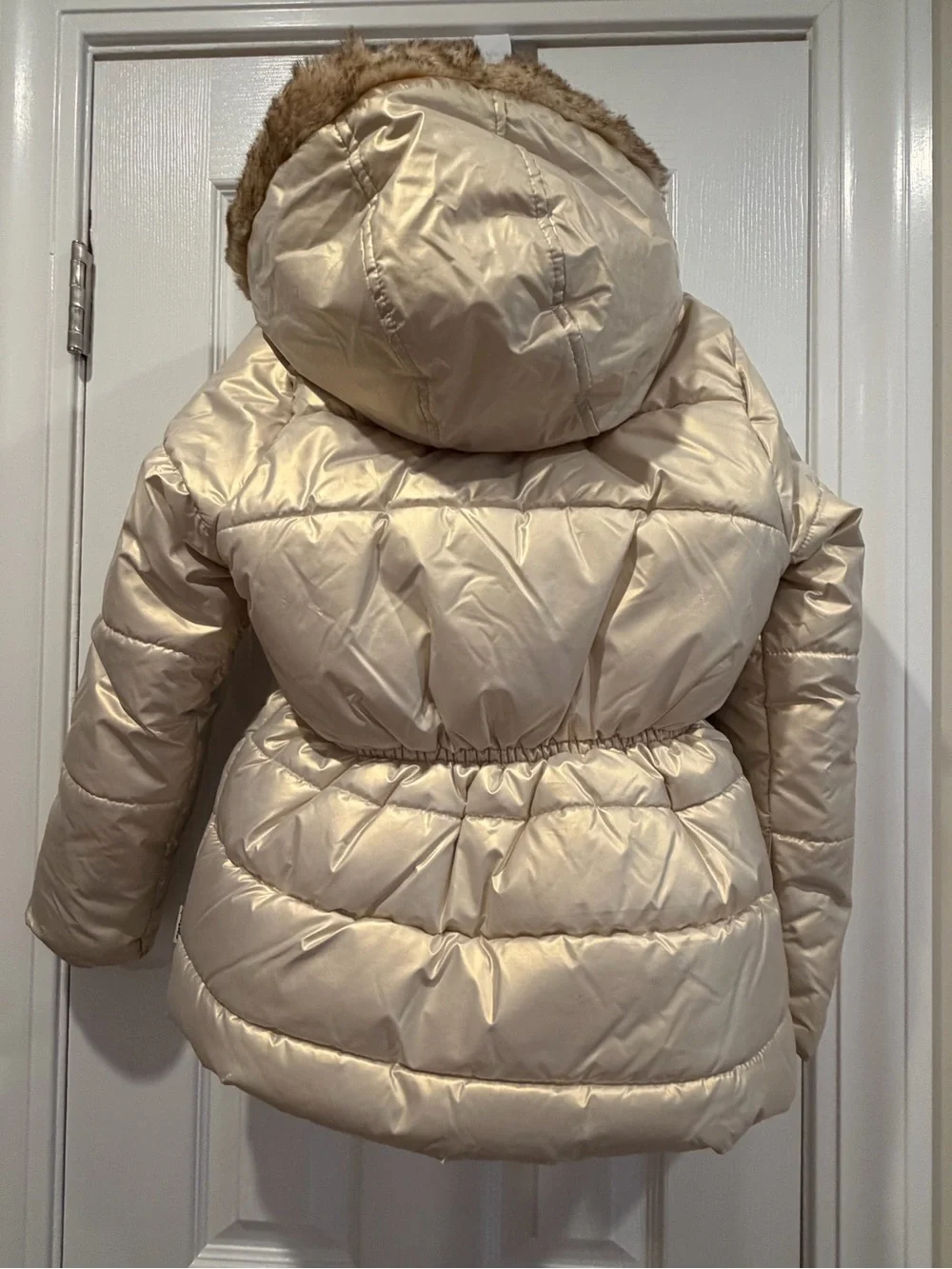 Carter’s Metallic Gold Cream Hooded Puffer Jacket with Faux Fur Trim 🤎